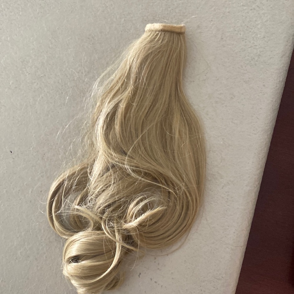 INH lily champagne blonde